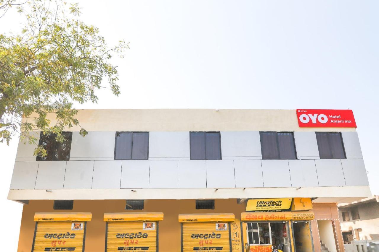 Oyo 67345 Hotel Anjani Inn Naroda Exteriér fotografie